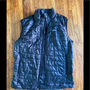 Patagonia black quilted vest Size M -Mens